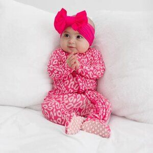 NEW *CHEETAH PINK RUFFLE FOOTIE